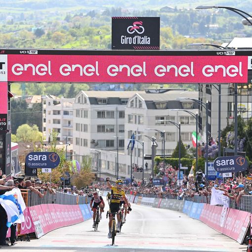KOEN BOUWMAN VINCE LA SETTIMA TAPPA DEL GIRO D’ITALIA