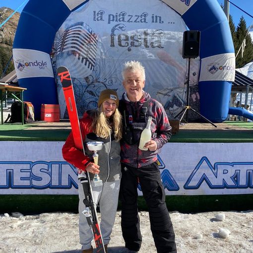 Annette Belfrond festeggia dopo la gara
