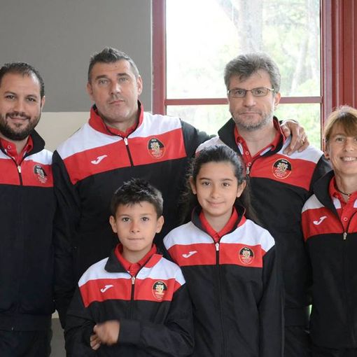 Da sinistra: Filippo Filippella, Antonio Panizzari, Giovanni Navarra, Hélene Boniface, davanti Sean Filippella e Julia Filippella