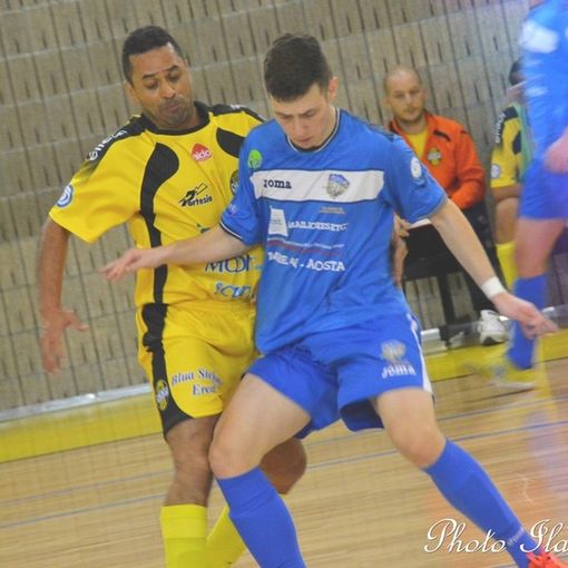 Calcio a 5: Serie B, la capolista Saints Pagnano mette a tappeto l'Aosta