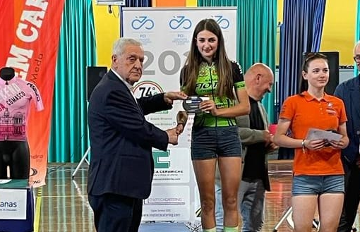 Ciclismo: Chantal Cuaz centra il podio ad Alzate Brianza