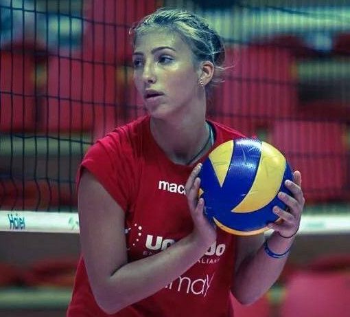 Mihaela Chira