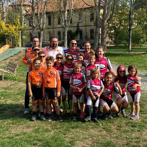 Ciclismo: Renzulli, Bortolotti e Domatti sul podio del Trofeo Anpi a Collegno