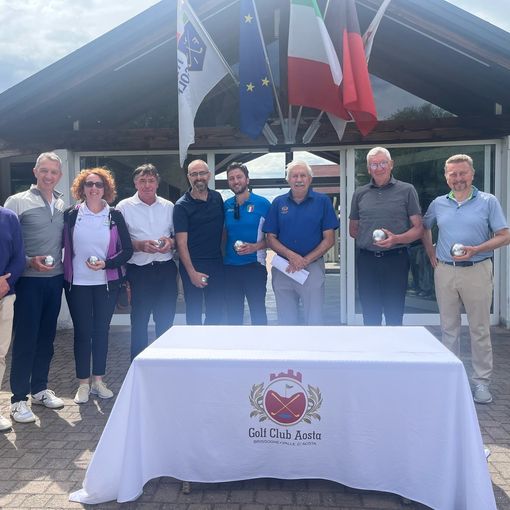 Da sinistra: Rudy Perronet, Fabio Junod, Elena Trinchero, Emilio Bionaz, Alfonso Gambino, Cristian Odetti, Dario Come’, Attilio celesia e Cesarino Colle’.