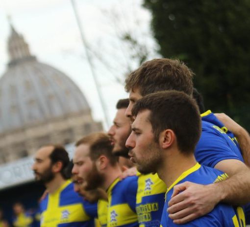 Calcio: Sui campi CSI un minuto di silenzio per l’Ucraina