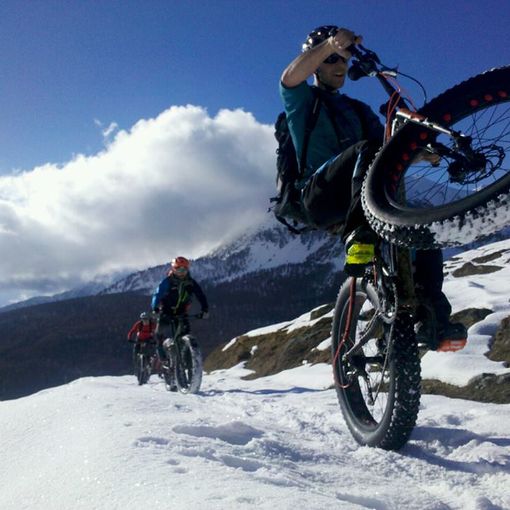 CICLISMO: Sulla neve in bici si può