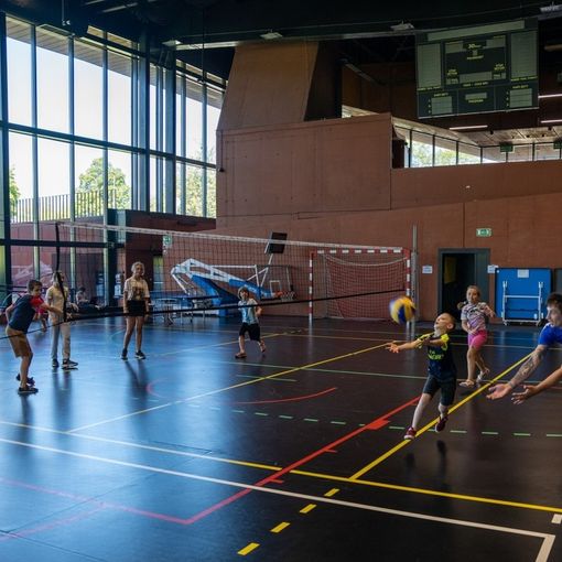Pallavolo: Fipav e Save the Children ai Campionati europei 2023 per contrastare la povertà educativa di bambine, bambine e adolescenti
