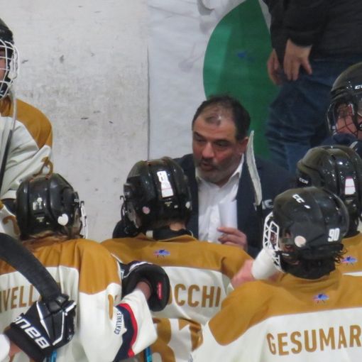Hochey su ghiaccio: Gladiators Aosta, l'under 17 vince la semifinale di andata dei playoff