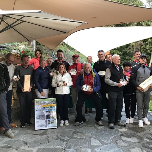 Da sn Avoyer Xavier, Santoro Stefano, Laval Sandro, Borre Barbara, Pirone Deborah, Collé Dario, Benati Alessandro, Rey Francesca, Biancardi Giorgio, Comé Dario, Avoyer Edi, Abram Ennio, Farcoz Riccardo, Rollet Renato, Bionaz Lorena, Barrel Manuel, Borre Alberto, Pirone Mario