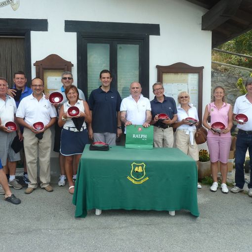 Da sn: Stefano Collé, Guido Nieroz, Fabrizio Jacquin, Domenico Scopacasa, Sante Martinuzzi, Susi Cuneaz, Edy Incoletti (Vice-Presidente), Raffaele Napoli (Sponsor), Alberto Petey, Augusta Petey, Francesca Marconi, Giancarlo Grange e Vincenzo Cairo
