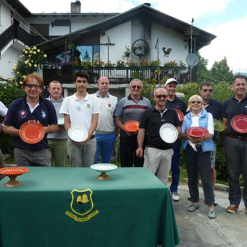 Nella foto  da sn: Cesare Gerbelle, Giorgio Borre, Renato Rollet, Giulio Scopacasa, Massimo Menegotto, Franco Marguerettaz, Paolo Caselli, Ennio Abram, Augusta Petey, Michel Gal e Gabriele Bottoglia.