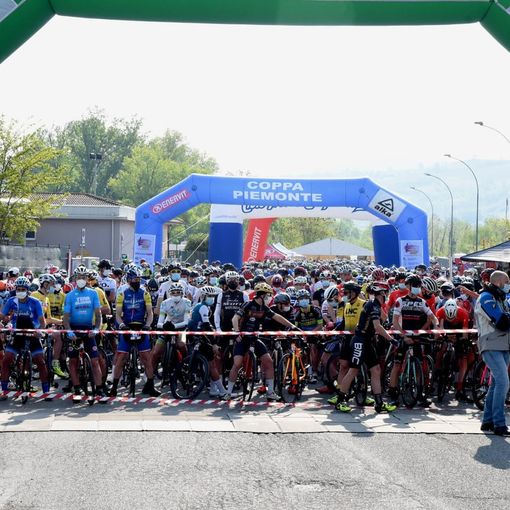 Ciclismo: La Gran Fondo Tre Valli Varesine Eolo chiude l'edizione 2021 del circuito Coppa Piemonte