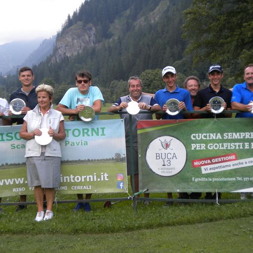 Da sn: Mattai del Moro Leonardo, Bonandrini Andrea, Ferrari Graziella (davanti), Angster Francesco, Pennone Federico, Pittatore Francesco, Fedi Fabio (sponsor), Pittatore Carlo, Bisagni Flavio e Botto Poala Eisabetta