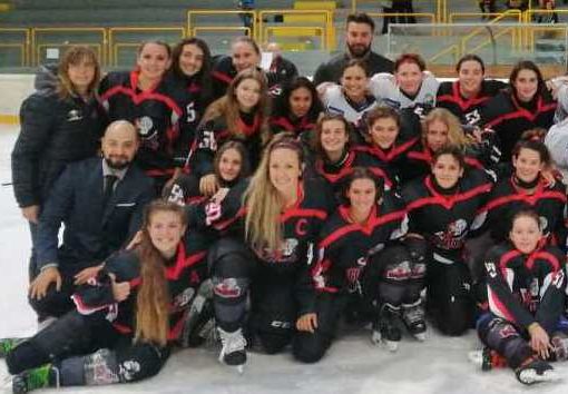 Hochey ghiaccio f: Trasferta agrodolce a Dobbiaco del Girls Proect