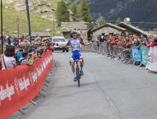Ciclismo: Giro della Valle, prima tappa valdostana all'olandese Inkelaar