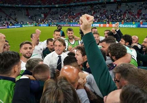 Mancini: “Siamo stati straordinari, ma la strada è ancora lunga”. Bonucci: “Stiamo diventando grandi”