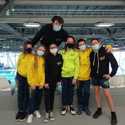 Nella foto Coach Iannaccone, partendo da Furfaro Aurora, Désandré Corinne, Coletta Angelica, Miserocchi Lorenzo, Espositi Matteo e Navaretta Tommaso.