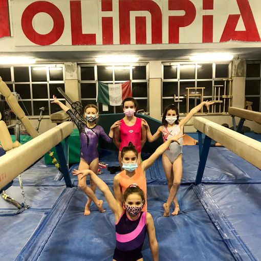 Abigail Martinet, Martina Saroglia, Marta Nieroz, Ginevra Grosso e Annie Desandré