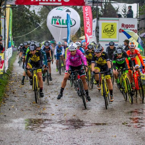 Ciclismo:  Pesse, F. e M. Agostinacchio e Cottin sul podio del Giro d’Italia Cx a Osoppo