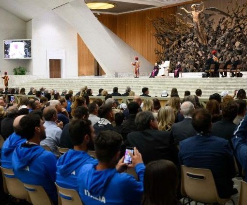 Il Papa a bambini e ragazzi: non perdete il gusto di fare sport per passione
