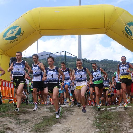 Qui e nelle foto sotto alcuni scatti del duathlon di Roisan