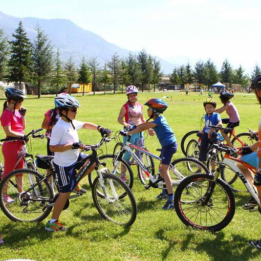 Piccoli partecipanti al 'Pinocchio in bicicletta'