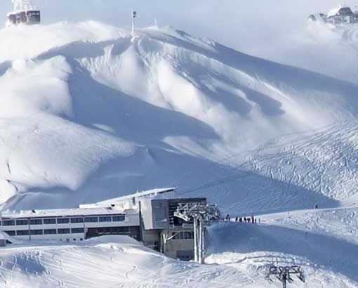 Troppa neve e rischio valanghe a St. Anton, cancellata la tappa di Coppa del mondo femminile del fine settimana