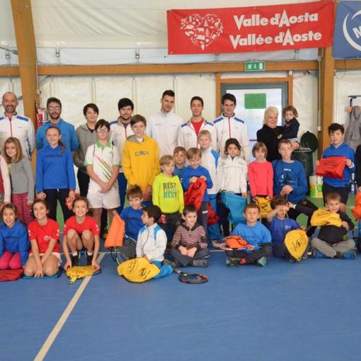 In Festa i giovani della Scuola Tennis del Tennis Club Chatillon Saint-Vincent