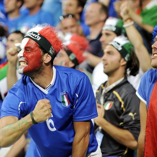 Calcio: La proposta, 'quota minima di tifosi allo stadio'