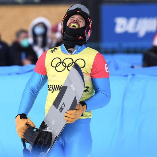 PECHINO 2022: Visintin corona il sogno di una vita, bronzo nello snowboardcross
