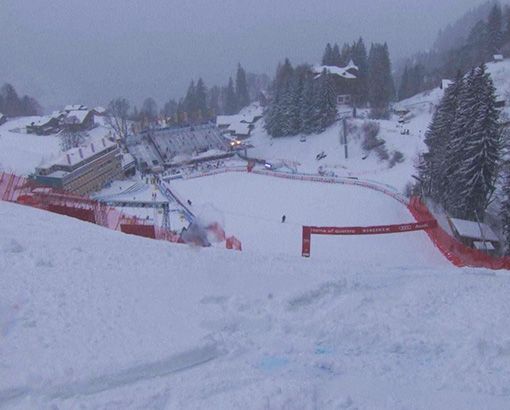 Tempesta a Wengen: vento a 200 km/h che ha danneggiato le strutture del Lauberhorn