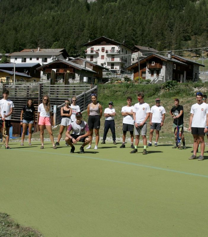 La squadra di biathlon a Bionaz