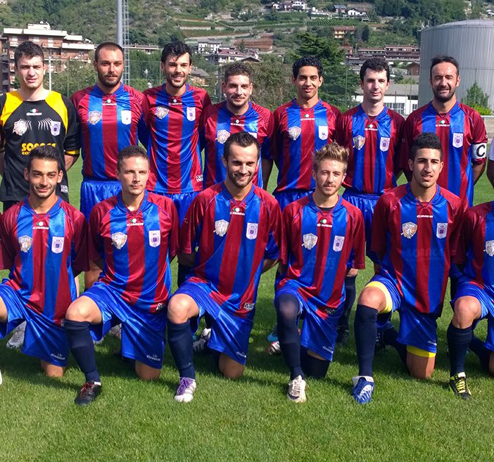 La formazione dell'Aosta 511 che prenderà parte al campionato di seconda categoria.