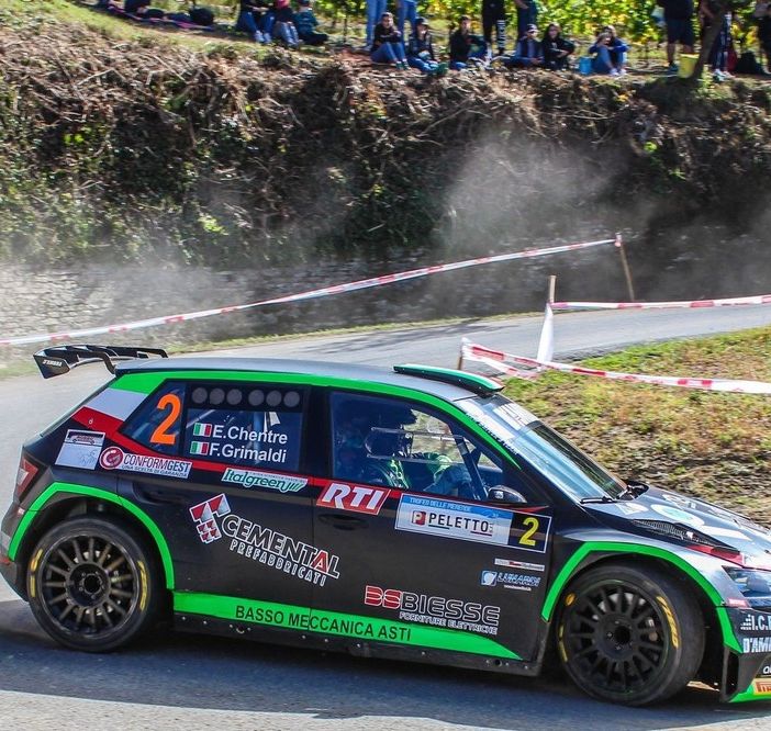 Il pilota valdostano Elwis Chentre, navigato dall'astigiano Fabio Grimaldi, hanno chiuso settimi sulla Skoda Fabia Evo Rally2 curata dal preparatore di Riva di Chieri (di Roberto Scalvazio)