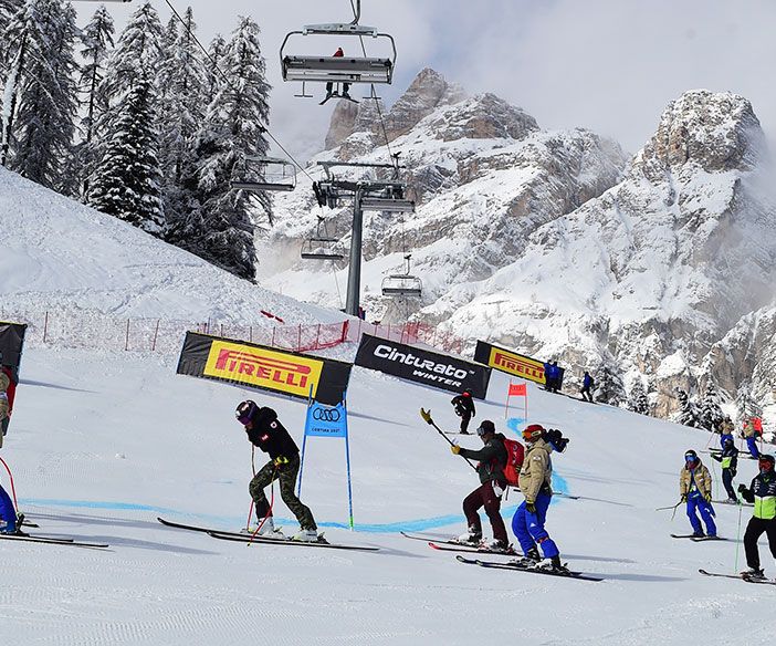 CORTINA 2021: Nuovo calendario a causa della nebbia