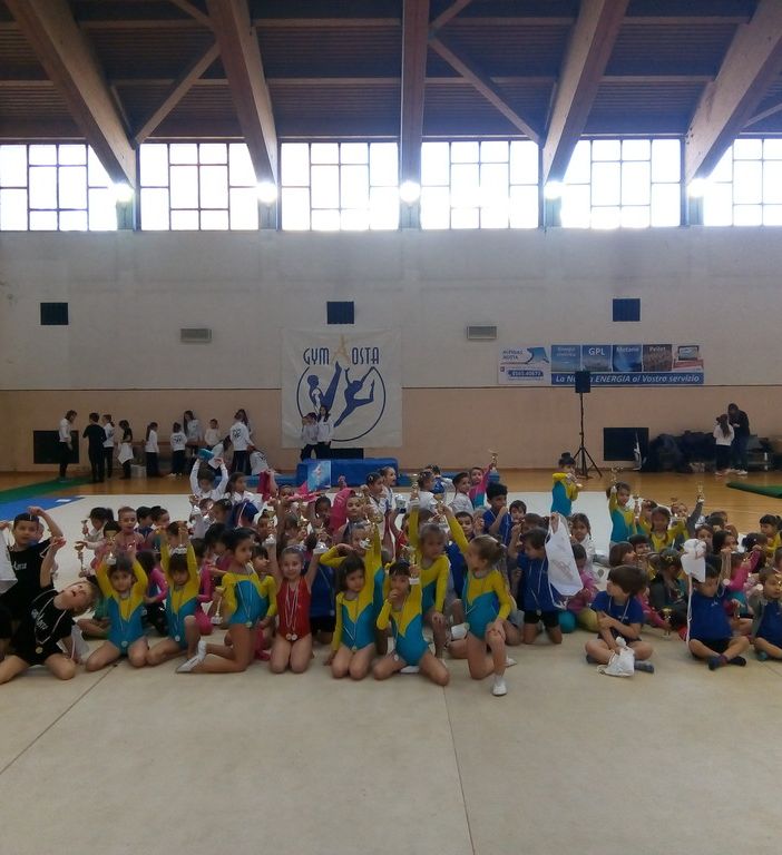 Ginnastica: La carica dei 250 alla 'soviale' Csain della Gym Aosta (FOTO GALLERIA)