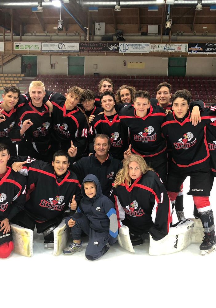 Hockey ghiaccio: L'U17 dei Gladiators espugnano il Fassa Alleghe