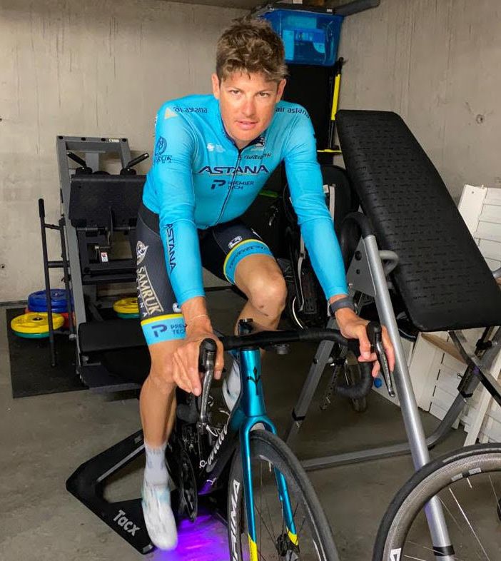 Jakob Fuglsang (in foto) e Ion Izaguirre difenderanno sabato la Maglia Rosa dell'Astana Pro Team