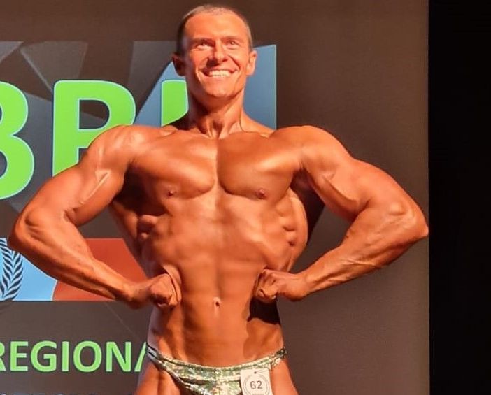 Bodybuilding: Luca Gambaro e Davide Scirè in grande evidenza a Crescentino in una gara di “Bodybuilding”
