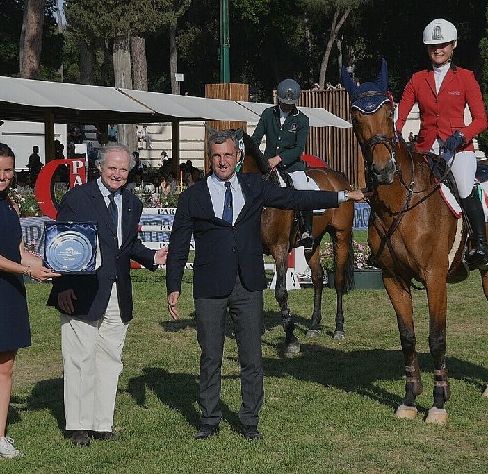 Ippica: I migliori under 21 di Piazza di Siena premiati da Intesa Sanpaolo