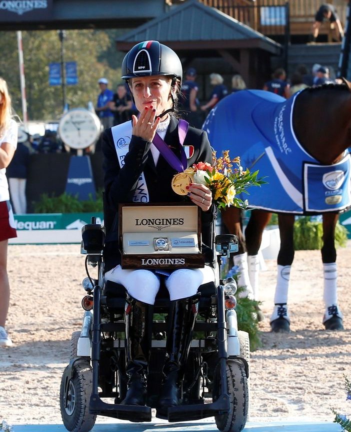 Sara Morganti, campionessa del mondo di para dressage. ‘La vera star? Quella vanitosa di Royal Delight, la mia cavalla’