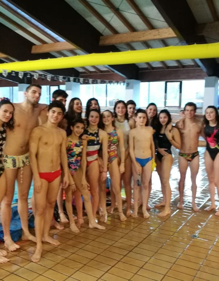 Ul gruppo dell'Aosta Nuoto