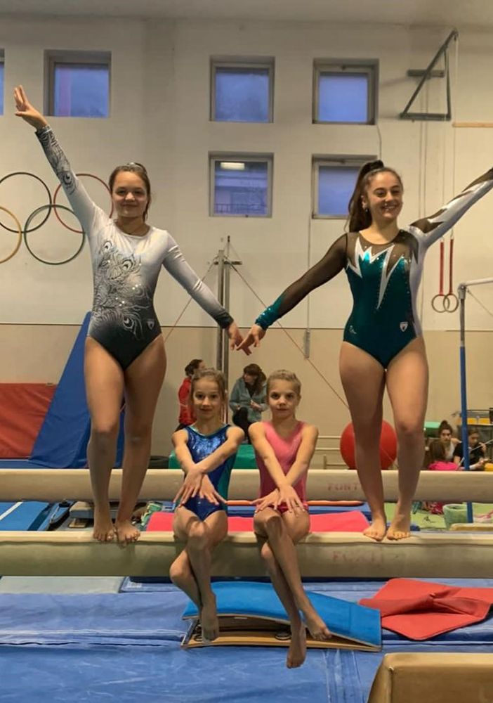Joana Kocecku, Noélie Benato, Margot Vallet e Giulia Barbato