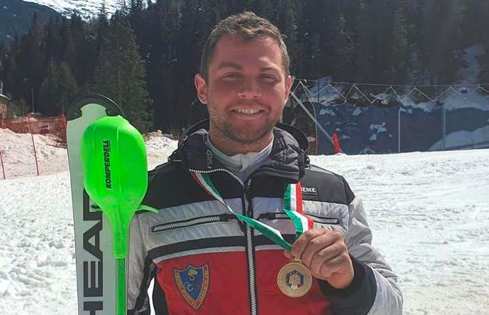Federico il giorno in cui ha vinto l’oro in Combinata Alpina ai campionati italiani assoluti l’anno scorso, marzo 2021