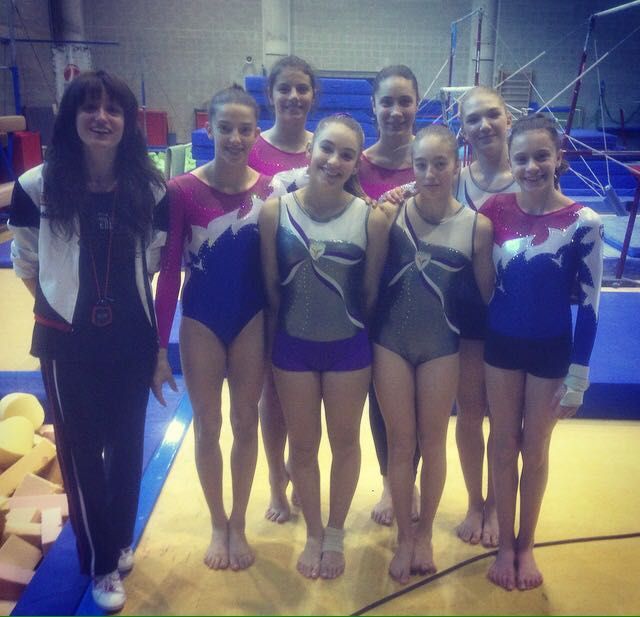 Da sx prima fila Federica Vinante, Eleonora Munari, Isabel Giarrusso, Emily Mombelli, Serena Ramanzin