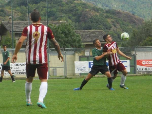 Uno scatto della sfida del Perucca. Foto: sito Saint-Vincent Chatillon Calcio