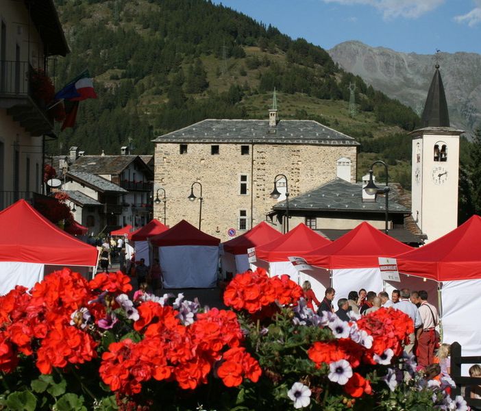 Torna il Percorso in Rosso il festival delle eccellenze, del relax e delle tradizioni