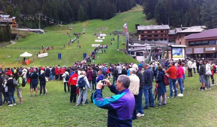 Sci d'erba: Il calendario di Coppa del mondo: sei tappe complessive, di cui quattro in Italia con Montecampione, San Sicario, Santa Caterina e Sauris