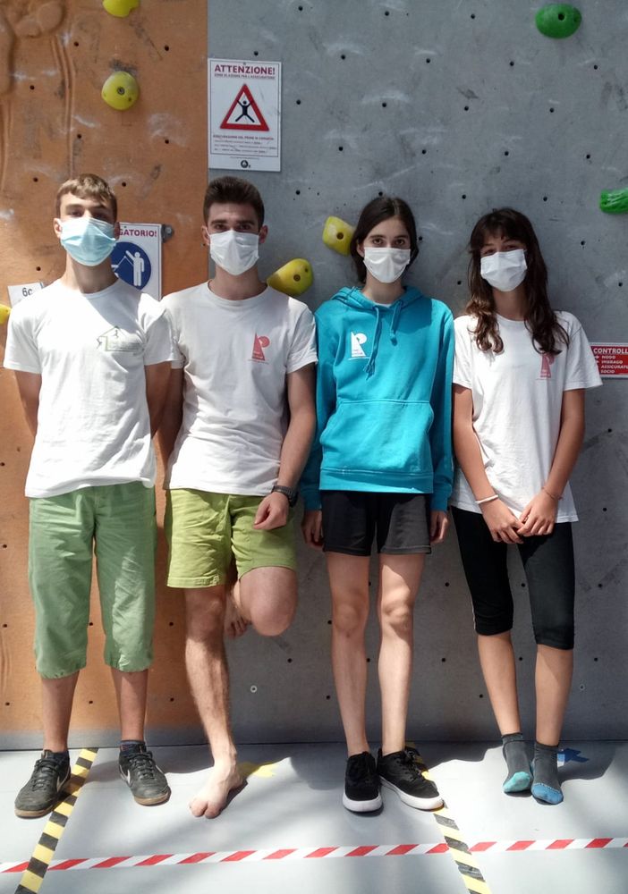 Da s: Fassino Michael Nicolas Charbonnier Claire Charbonnier, Margot Savoye