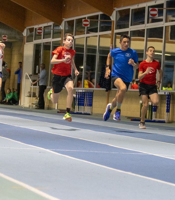 Atletica: Primo Meeting Indoor Giovanile Fidal VDA